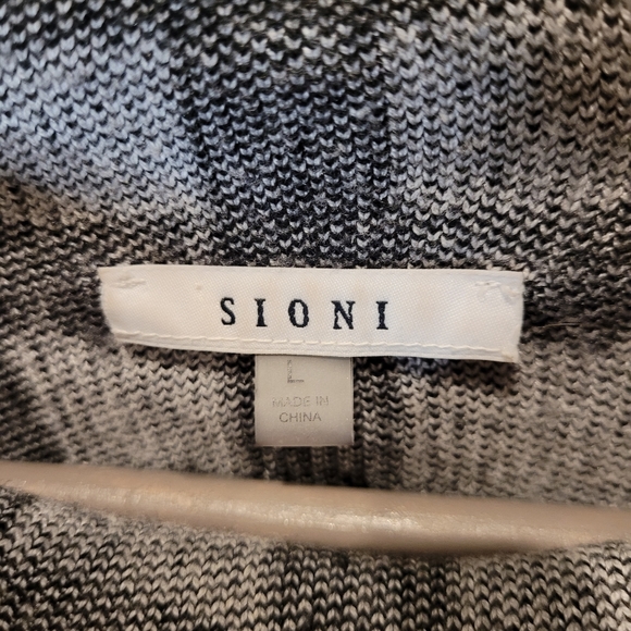 Sioni, Plaid Turtleneck, large - Picture 2 of 4